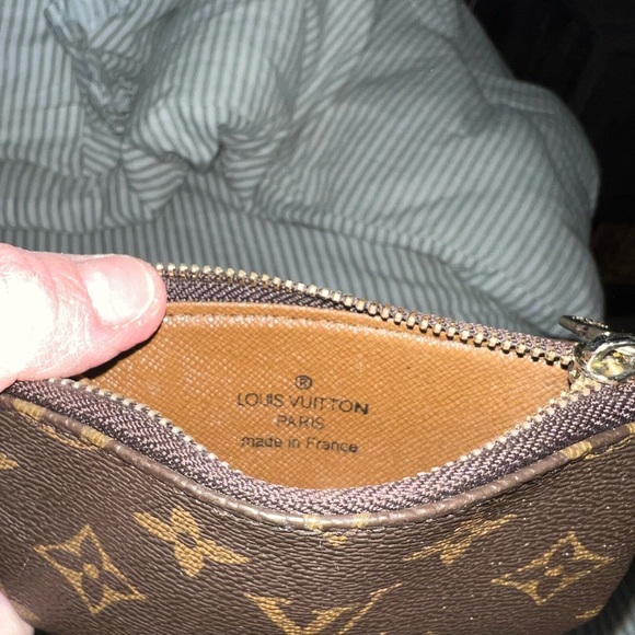 Louis Vuitton Brown Monogram Key Holder - Picture 2 of 3